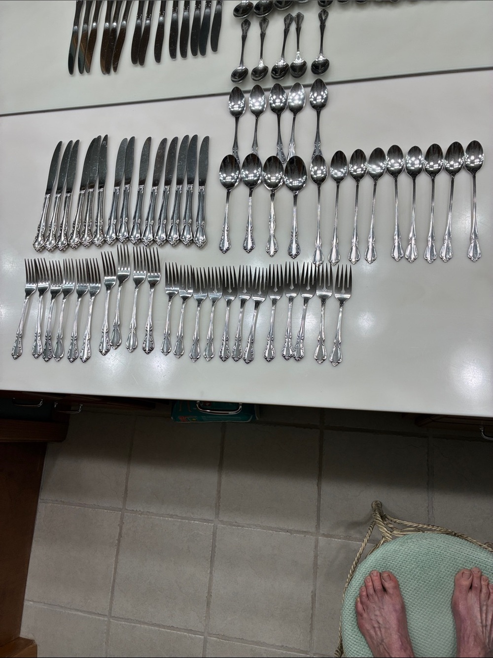 Oneida St Louis 54 Piece Stainless Steel Flatware
